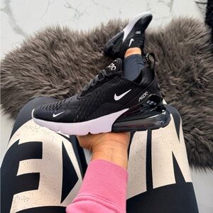 Nike Air Max 270